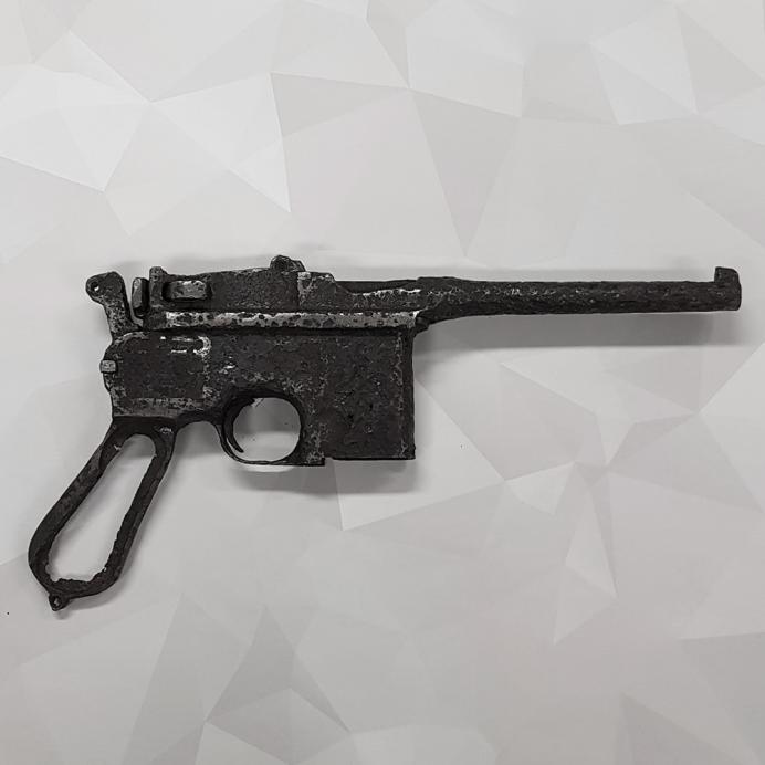 Self-loading pistol C-96