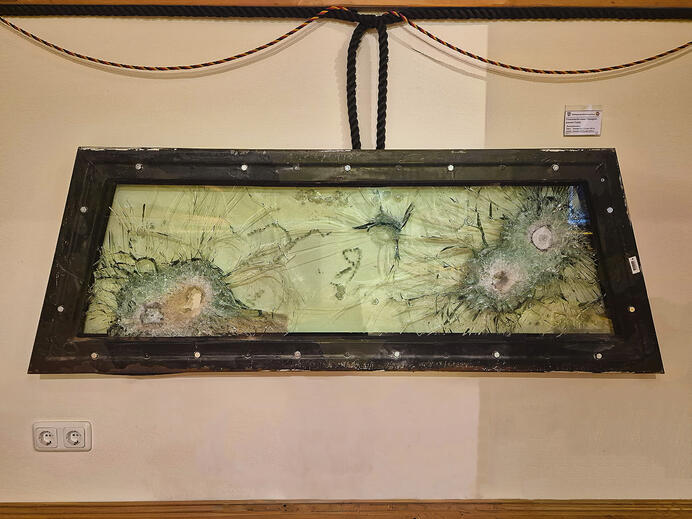 Armored glass from Fuchs (ATV)